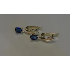Серьги серебряные Sil с золотыми накладками и фианитами 100-3 Танзанит (Sil-990) Серьги серебряные Sil с золотыми накладками и фианитами 100-3 Танзанит (Sil-990)