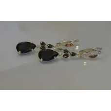 Серьги серебрянные Sil Myau с золотыми пластинами и фианитами 099s-12 Черный (Sil-683) Серьги серебрянные Sil Myau с золотыми пластинами и фианитами 099s-12 Черный (Sil-683)