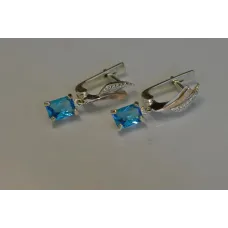 Серьги серебряные Sil с золотыми накладками и фианитами 100-1 Аквамарин (Sil-988) Серьги серебряные Sil с золотыми накладками и фианитами 100-1 Аквамарин (Sil-988)