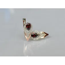 Серебряные серьги Sil с золотыми накладками 132s-2 Гранат (Sil-717) Серебряные серьги Sil с золотыми накладками 132s-2 Гранат (Sil-717)