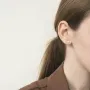 Золоті сережки-підвіски з фіанітами.
