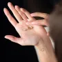 Серьги-пусеты Шарики в желтом золоте с06892 Оникс