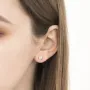 Золоті сережки-підвіски з фіанітами.