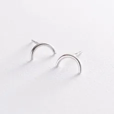 Серьги - пусеты Дуга в белом золоте с07076 Оникс