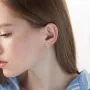 Серьги-пусеты Треугольники (желтое золото) с06997 Оникс