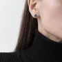 Золоті сережки-пусети (топаз Лондон Блю) с06605 Онікс