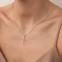 Золотий хрестик з діамантами.