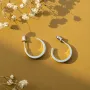 Серебряные серьги - пусеты Сара 122999 Оникс