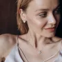 Серьги из желтого золота Клевер с перламутром с06362 Оникс