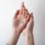 Золотая булавка Бабочка с облаками (эмаль) зак00275 Оникс