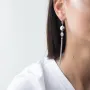 Висячі сережки з білого золота з фіанітом.
