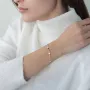 Золотий браслет з фіанітами.
