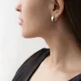 Серьги - кольца Love в белом золоте с05479 Оникс