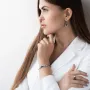 Золоті сережки-підвіски з фіанітами.