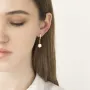 Золотые серьги Цветочки с06108 Оникс