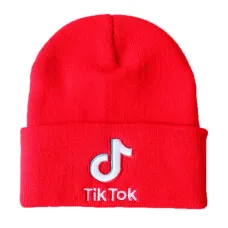 Шапка ТикТок TikTok Унисекс Bioworld Красная (8024) Шапка ТикТок TikTok Унисекс Bioworld Красная (8024)
