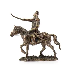 Фігурка інтер'єрна 34 см Чингісхан на коні Veronese AL117885 Фігурка інтер'єрна 34 см Чингісхан на коні Veronese AL117885