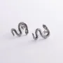 Серебряные серьги - пусеты Змеи 40019 Оникс