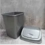 Ведро для мусора с крышкой 5 л серое Алеана 122061