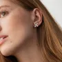 Серьги - пусеты Клевер в белом золоте с08481 Оникс