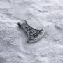 Серебряный кулон - топор Шлем ужаса  7044 Оникс