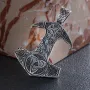 Серебряный кулон Молот с символами трискелиона и кельтского узла 7048 Оникс