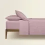 Полуторная постель сатин с простыней на резинке SAKURA Cosas лиловый 160х220 см