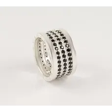 Кольцо с черными камнями Maxi Silver 3648 SE 15.5