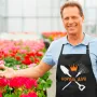 Фартук черный кухонный с принтом для дачника Король дачи Скрещенные Лопата и Грабли ФА000768 Кавун