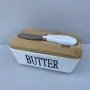 Маслянка фарфорова з ножем 15х8,6х6,4 см Butter Interos PJ03629