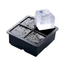 Форма для льоду силіконова Ice Кубики 4 комірки 11х11х5 см Чорний (С051348) Форма для льоду силіконова Ice Кубики 4 комірки 11х11х5 см Чорний (С051348)