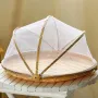 Піднос плетений бамбуковий No Brand із сіткою-кришкою 30х30х17.5 см Бежевий (BAMKOS-0867)